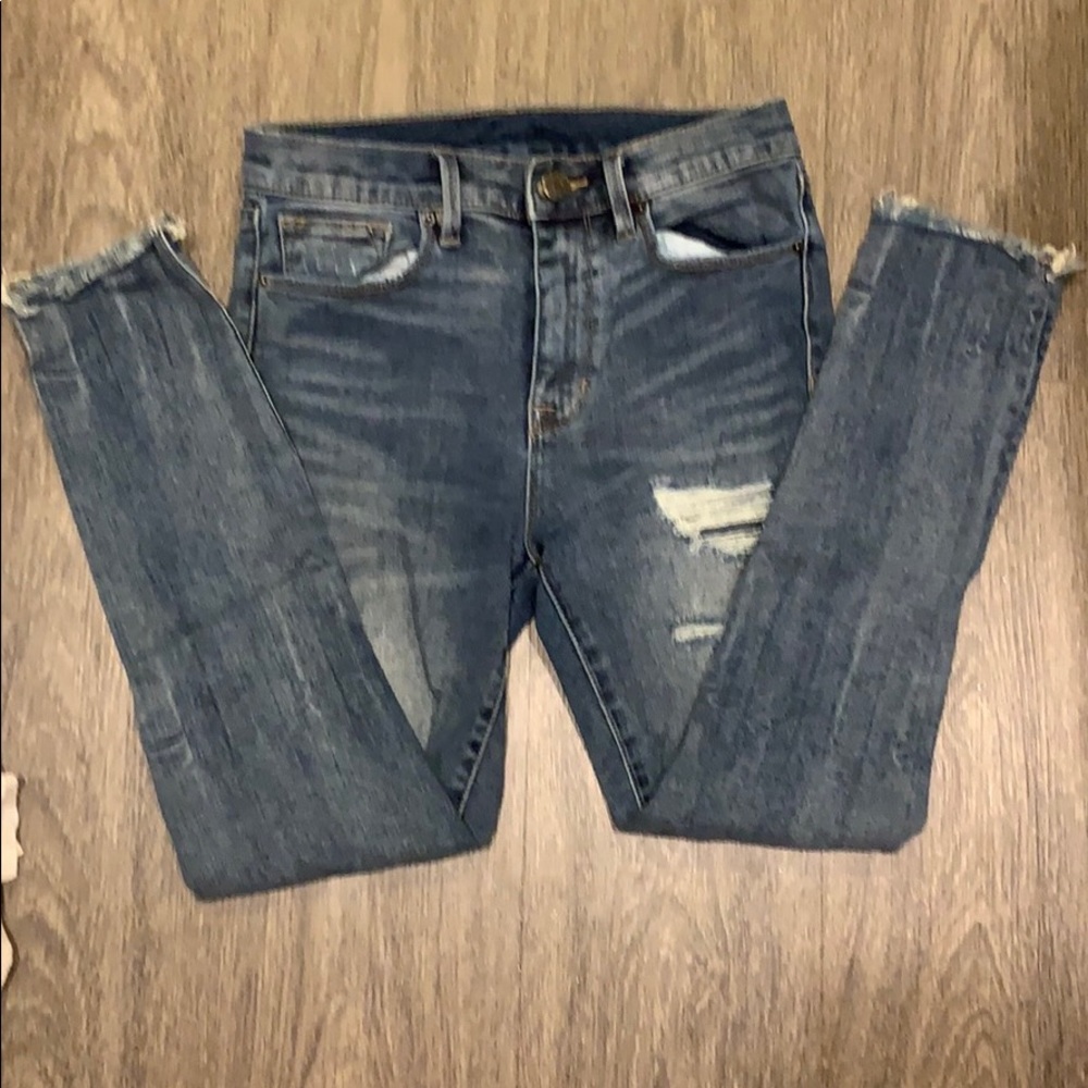 BDG Ripped & Raw Hem Ankle Jean. NWT, size 26W.